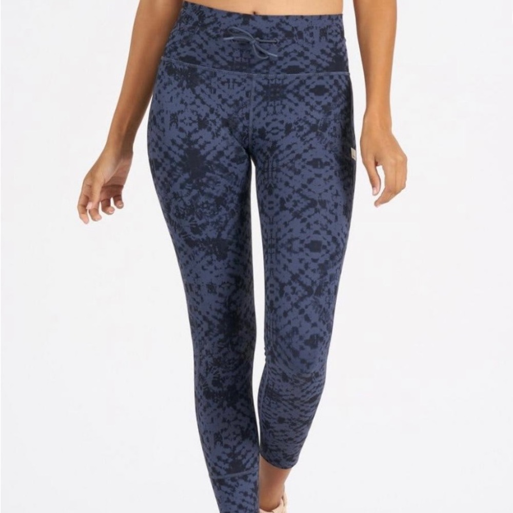 Vuori Daily Legging ~ NWT sz s